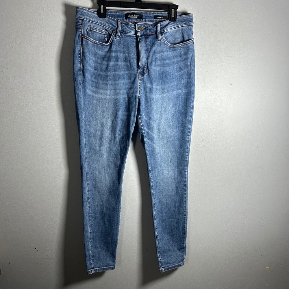 Judy Blue Skinny Fit Jeans Medium Wash Distressed Women‎ Size 15 32